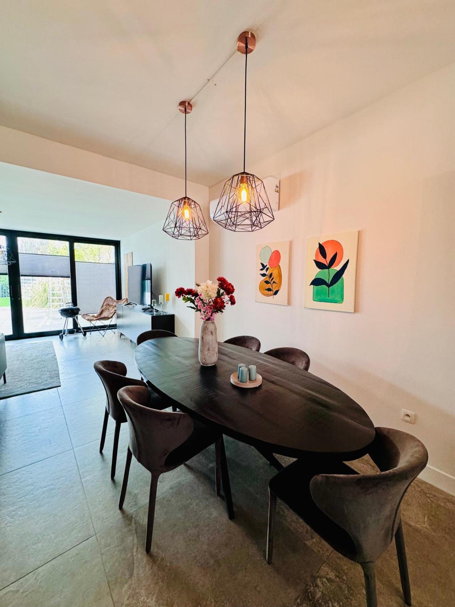 Stylish Home Near Maastricht Alicias House Lanaken Ngoại thất bức ảnh